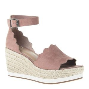 Madeline Phantastes Women’s Wedge Sandal in Mauve Size 10M (New)